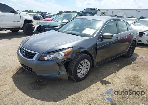 2008 Honda Accord 2.4 Lx z USA, uszkodzony, nr VIN 1HGCP26318A155394